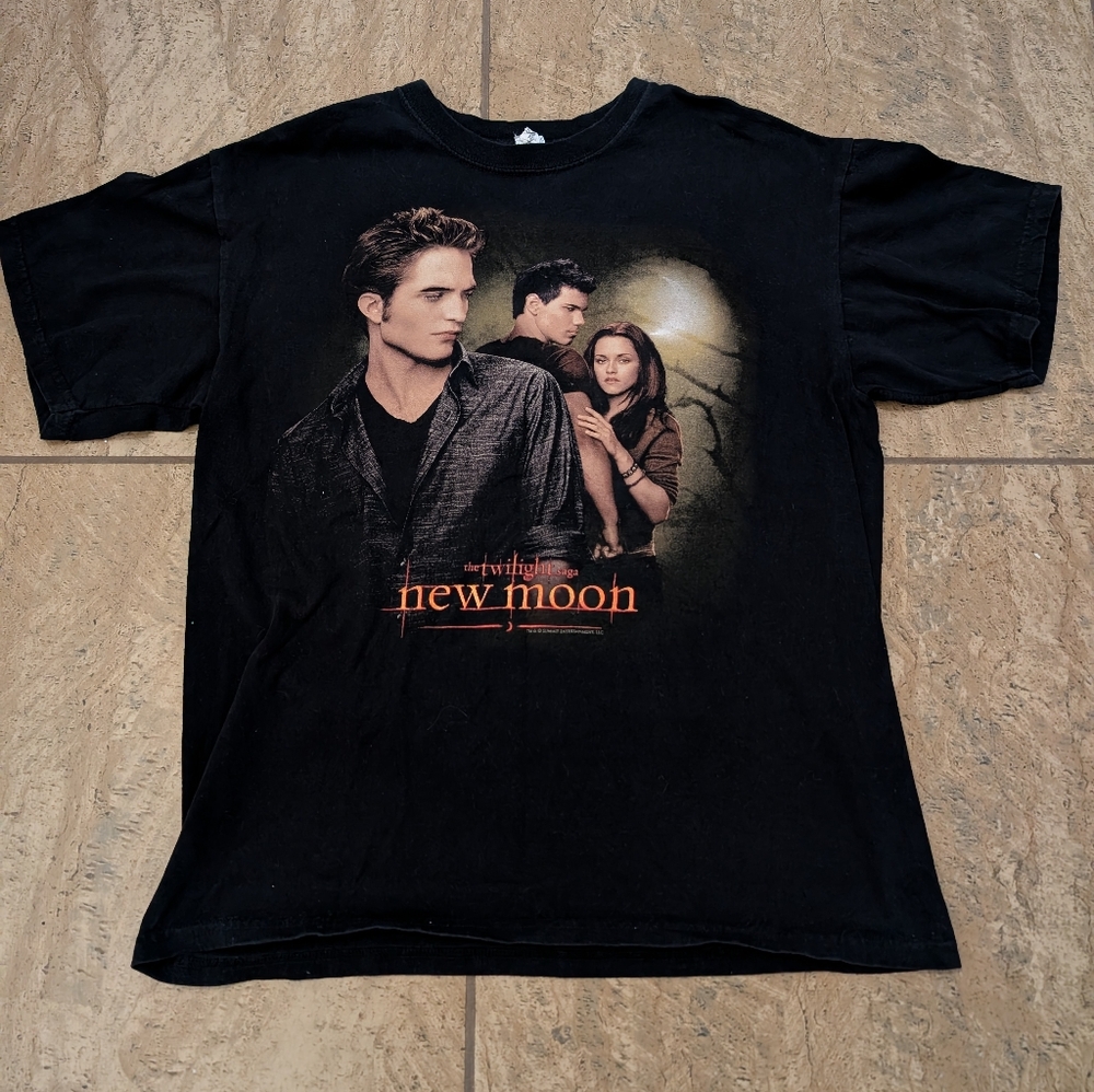 Twilight T Shirt Large Black Edward Bella Jacob New Moon Movie Vampire 2009